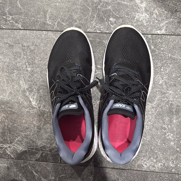 Karhu Black Running Shoes - Picture 3 of 4